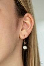 Load image into Gallery viewer, Paparazzi Sandstone Solstice Copper Necklace