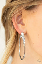 Load image into Gallery viewer, Paparazzi Winter lce Earrings