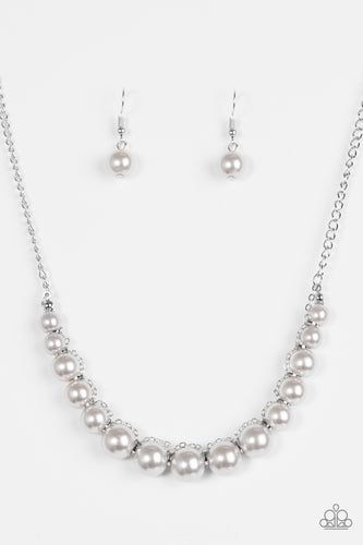 Paparazzi The FASHION Show Must Go On! - Silver Necklace