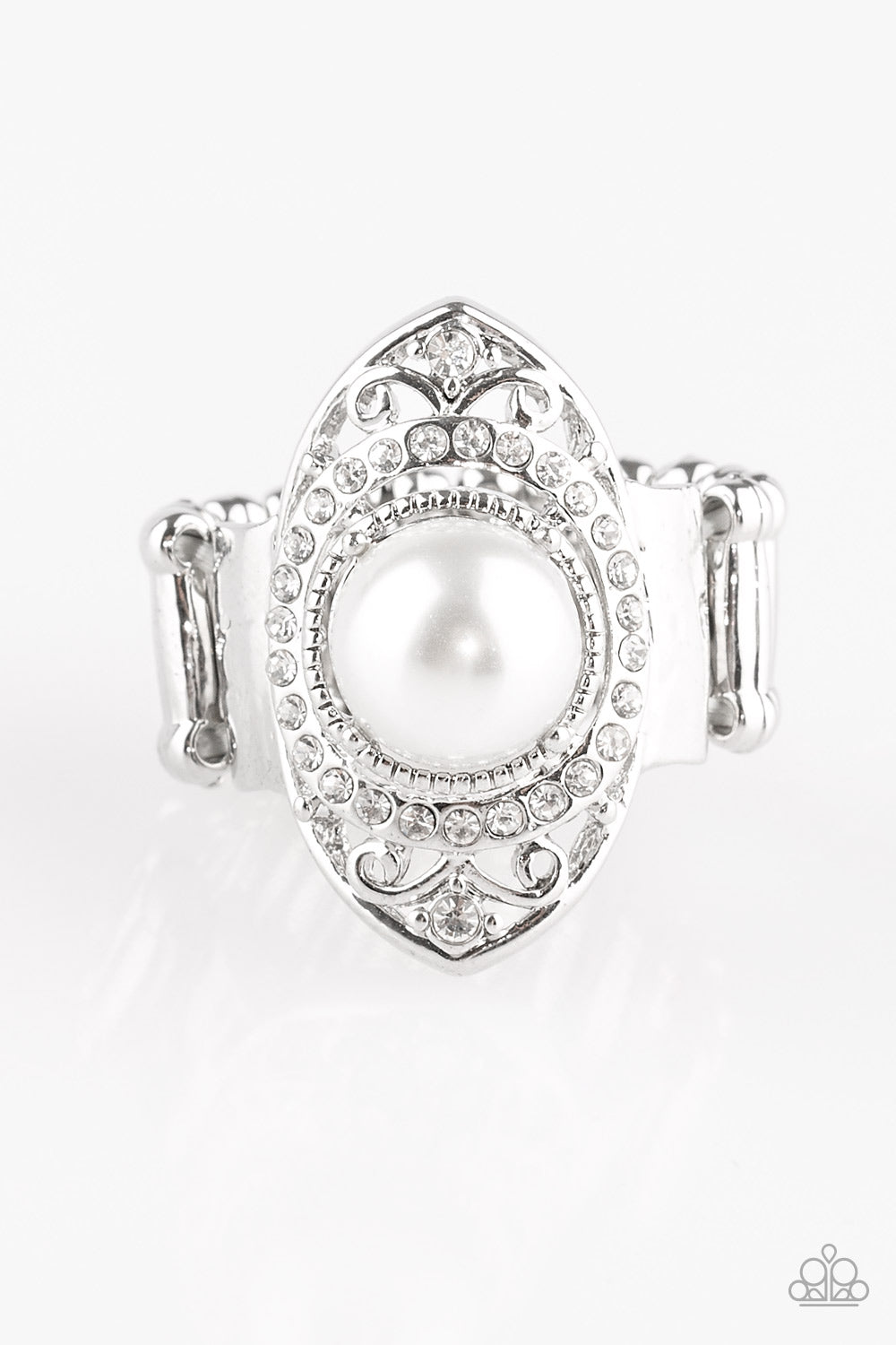 Paparazzi Pearl Posh - White Ring