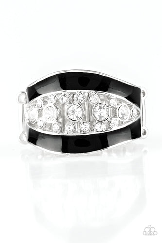 Paparazzi Trending Treasure - Black Ring