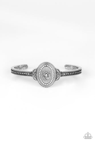 Paparazzi Savannah Sunset - Silver Bracelet