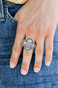 Paparazzi Your Royal Rogue-ness Ring